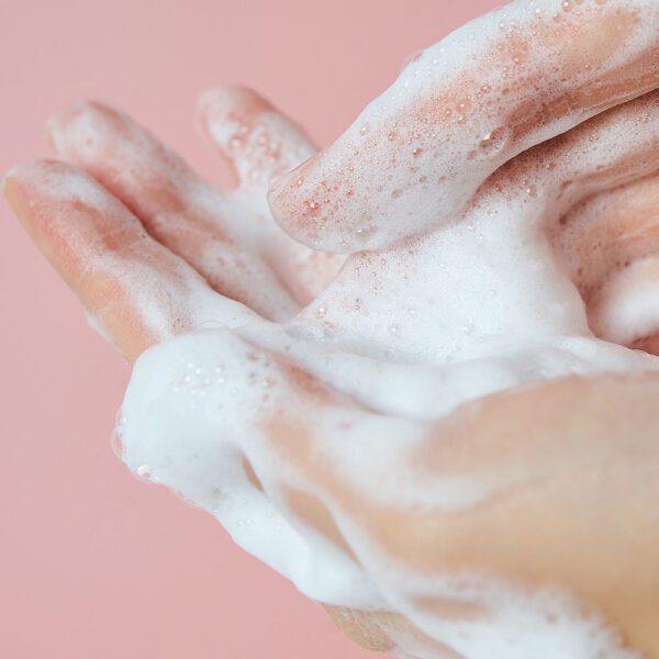 Madagascar Centella Poremizing Deep Cleansing Foam - Imagen 2