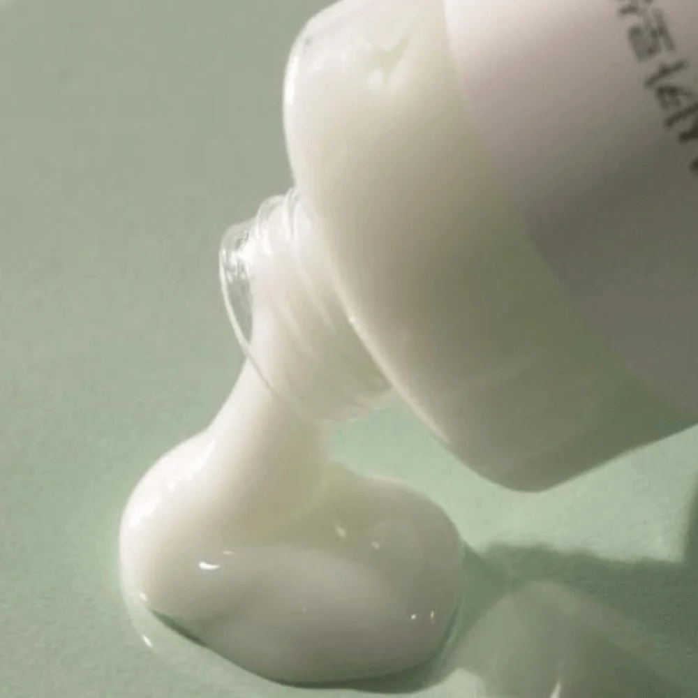 Pine Calming Cica Lotion 250ml Round Lab - Imagen 3