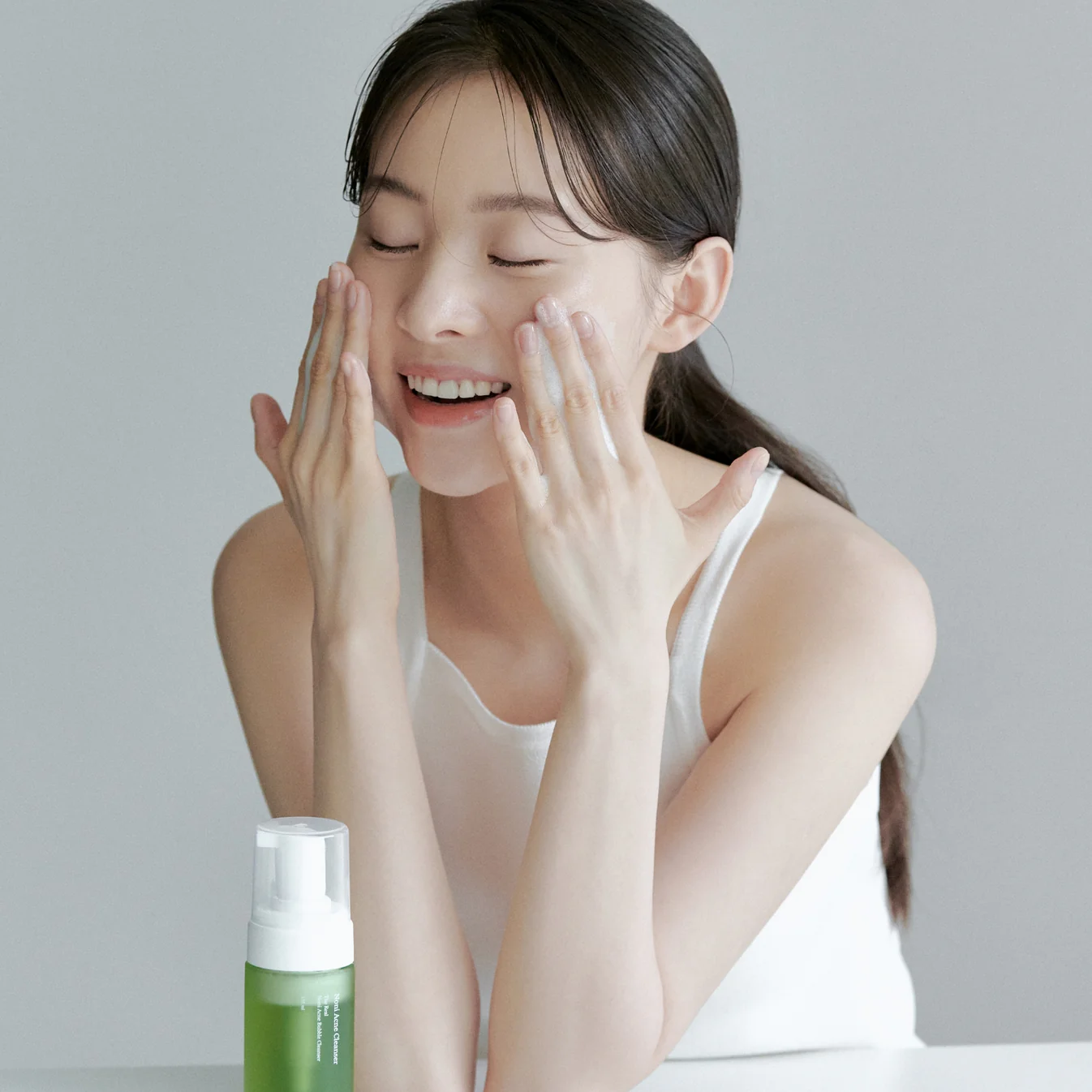 THE REAL NONI ACNE BUBBLE CLEANSER 155ML - Imagen 2